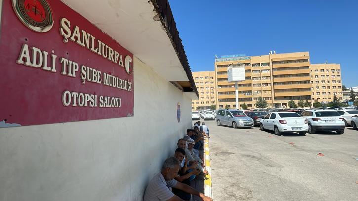 Şanlıurfa'da otomobil, iş makinesine çarptı: 1 ölü