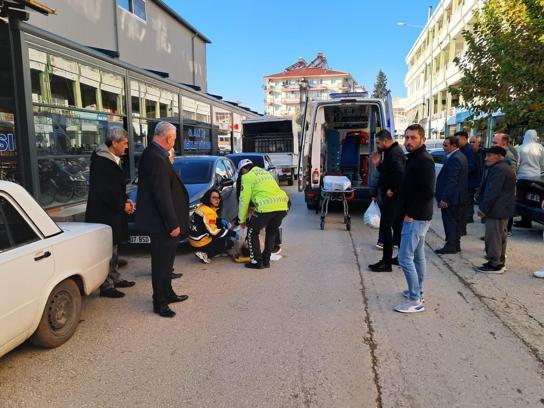 Devrilen motosiklette sürücü yaralandı