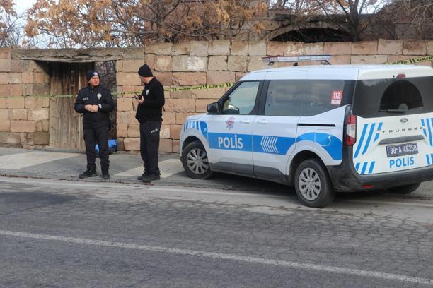 Kayseri'de yaşlı adam sokakta ölü bulundu