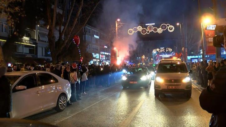 Bağdat Caddesi'nde yeni yılı karşıladılar