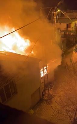 Balıkesir'de evde çıkan yangında 2 kardeş öldü/Ek fotoğraf