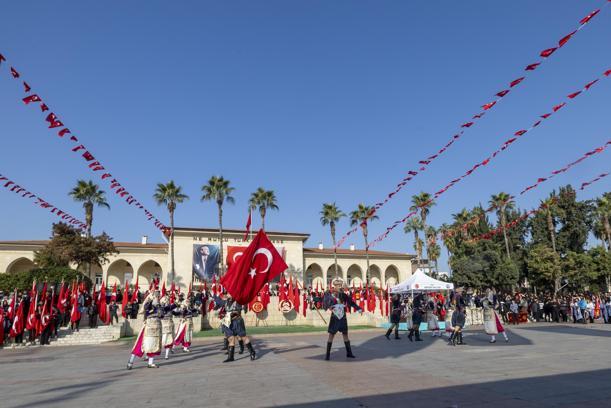 Mersin'de 'Kurtuluş Günü' coşkusu