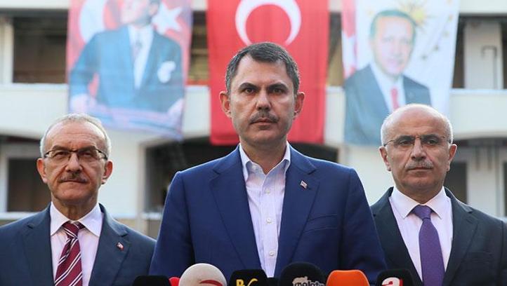 Bakan Kurum'dan Özgür Özel'e tepki: Gözlerindeki bandı çıkarsın, etrafında yapılanları görür
