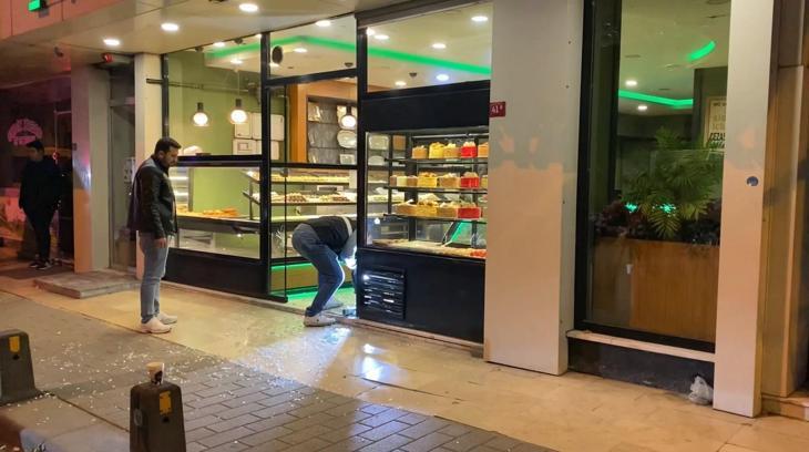 Gaziosmanpaşa'da Sokak Ortasında Silahlı Saldırı