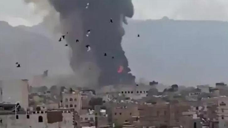 İsrail'den bir saldırı daha! Yemen'deki Sana Havalimanı'nı vurdular