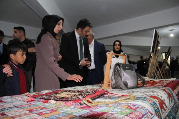 Bingöl'de el sanatları sergisi açıldı