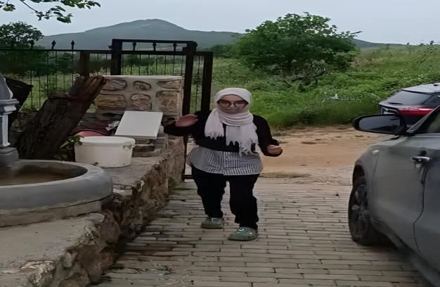 Üniversite hayali kurarken geçirdiği kaza sonrası yatağa bağımlı kalan Esma, fizik tedaviyle ayağa kalktı