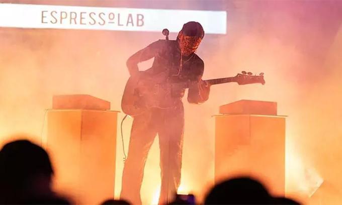 Glass Beams Espressolab Roastery’de sahne aldı
