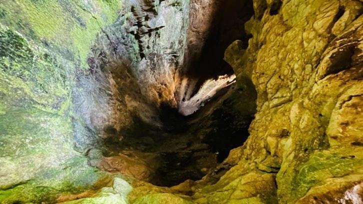 Adıyaman'da gizli mağara keşfedildi! 3 ayrı girişi var, sadece 150 metre gittiler, gizemi çözülemedi