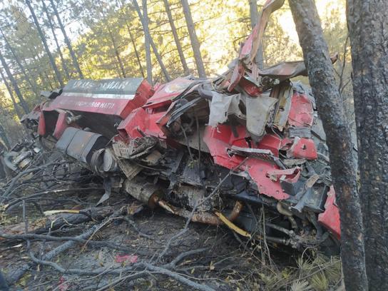 Karabük'te arazözün devrilmesi sonucu 2 kişi yaralandı