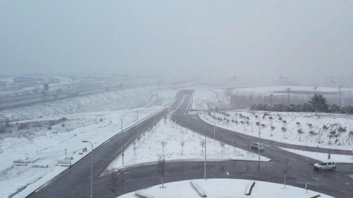 İstanbul- Beykoz ve Başakşehir'de kar yağışı havadan görüntülendi