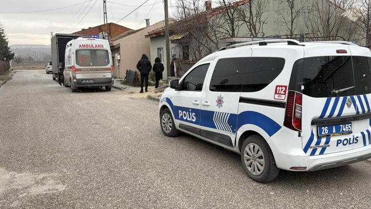 Yatağında ölü bulunan Eren’in ölüm nedeni araştırılıyor