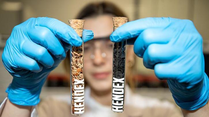 Sakarya'daki dev tesis resmen dolar üretiyor! 4 lira maliyetli ürün işlenerek 10 dolara satılıyor