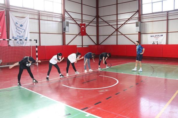 Edremit Belediyesi’nden gençlere ücretsiz BESYO hazırlık kursu