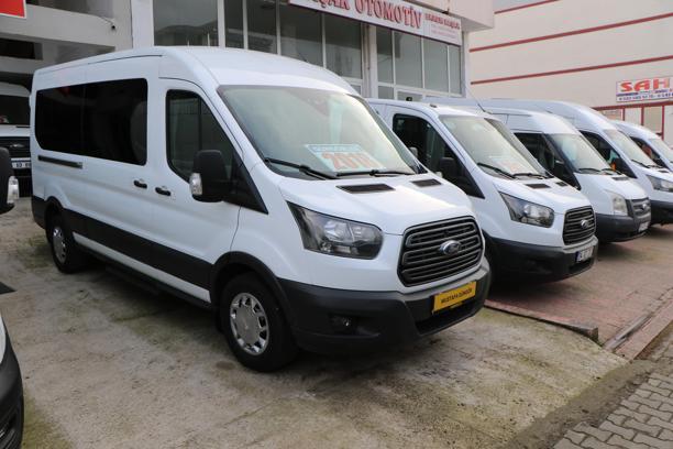 İkinci el minibüsler piyasaya Terme’de sunuluyor; aylık 650 araç yenilenip Türkiye’ye satılıyor