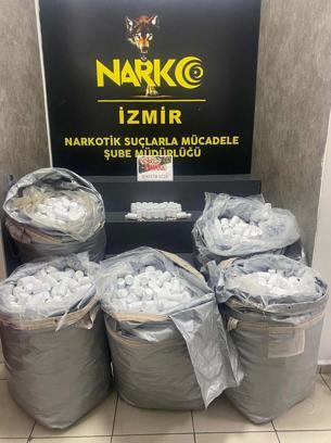 İzmir’de 156 bin 600 sentetik hap ele geçirildi; 1 tutuklama