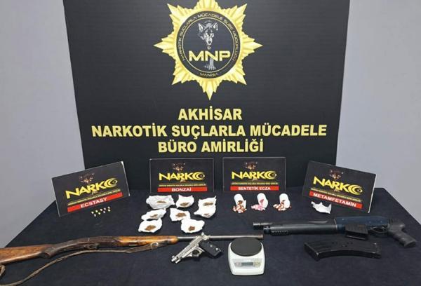 Akhisar’daki narkotik operasyonlarında bir ayda 17 tutuklama