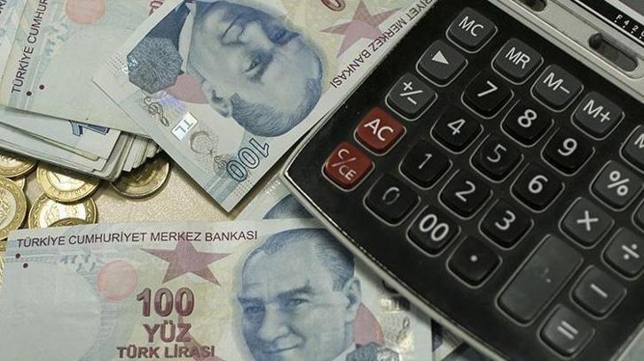 Emekliye çifte müjde: Taban maaş, yaşa göre refah payı ve vatandaşlık maaşı yolda!