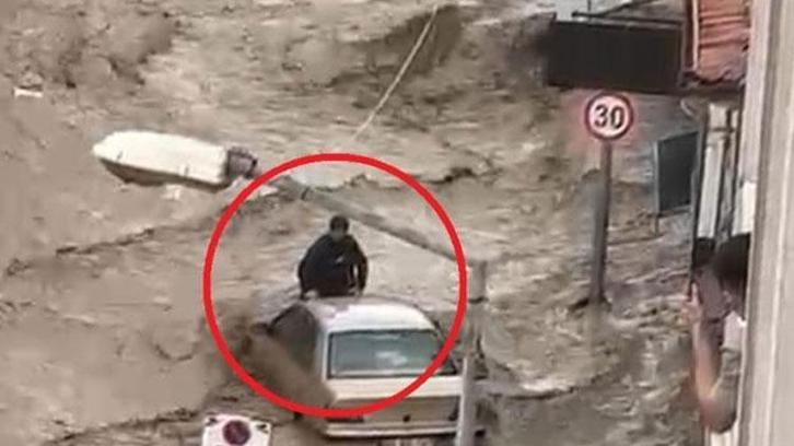 Samsun'u sağanak yağışlar vurdu! Havza'da selde can pazarı yaşandı: Sel sularına kapıldı hayata böyle tutundu