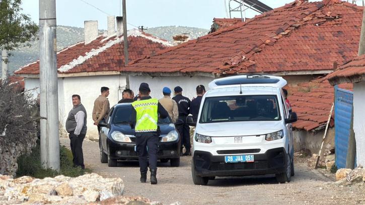 Arazi anlaşmazlığında tüfekle amcasını öldürüp, kuzenini yaraladı