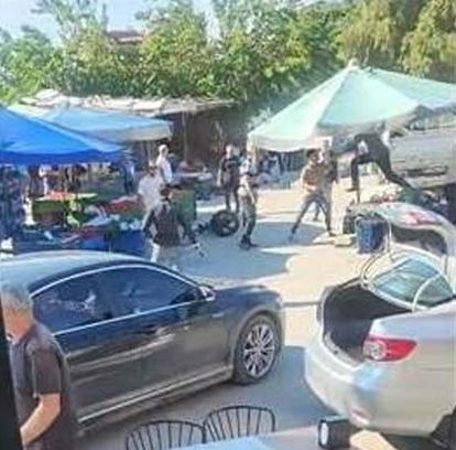 Foça'da pazarcıların kavgası; 7 gözaltı