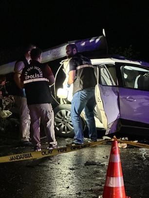 Karadeniz Sahil Yolu’nda zincirleme kaza sonrası yangın; 3 ölü,  4 yaralı