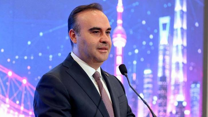 Bakan Kacır: 6. Ulusal Arktik Bilimsel Araştırma Seferi ekibi Kuzey Kutbu'ndaki deniz buzu hattına ulaştı