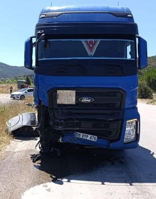 Karabük'te tırla çarpışan traktörün sürücüsü ağır yaralandı