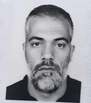Kamyonette başından vurulmuş halde bulundu