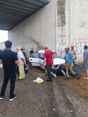 Bursa'da otomobil köprü altındaki beton duvara çarptı: 3 ölü 2 yaralı / Ek Fotoğraflar