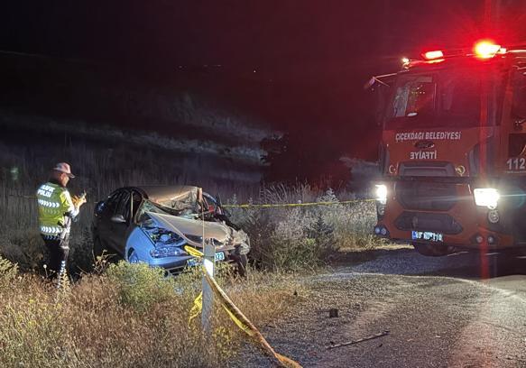 Kırşehir’de otomobil ile traktör çarpıştı: 1 ölü, 2 yaralı