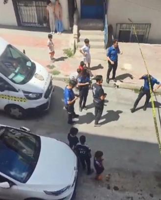 Bağcılar'da iş yerine silahlı saldırı: 1 yaralı, şüpheli yakalandı