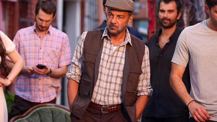Kerem Alışık’tan Çolpan İlhan’a duygu yüklü şiir