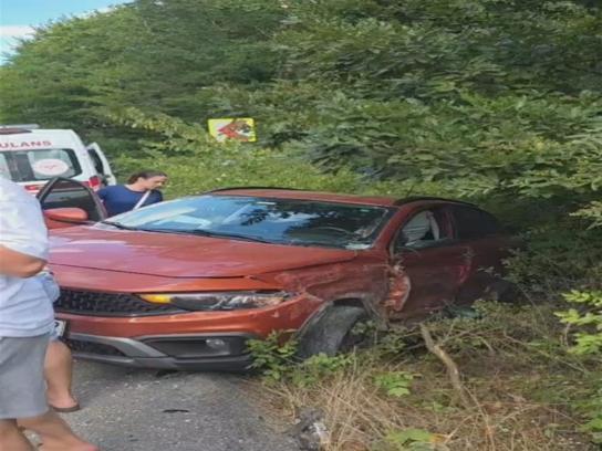 Çatalca'da korkunç kaza: 3 araç birbirine girdi, 4 yaralı
