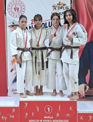 Yunusemreli judoculardan Muğla'da üç bronz madalya