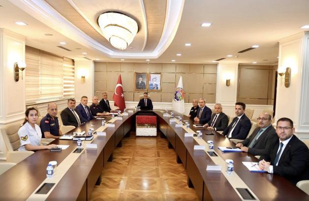 Karabük'te okul güvenliği toplantısı yapıldı