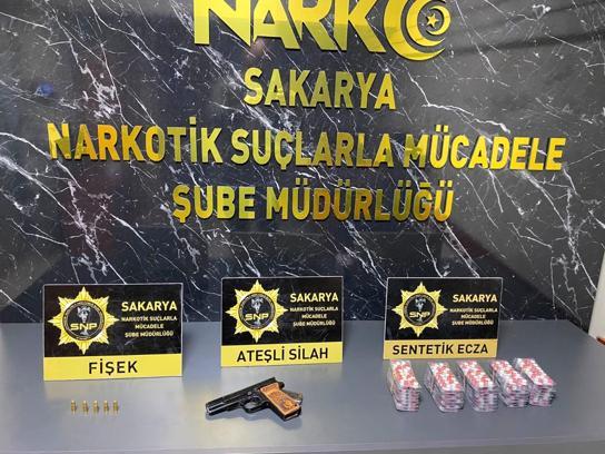 Uyuşturucu operasyonunda 2 şüpheli tutuklandı