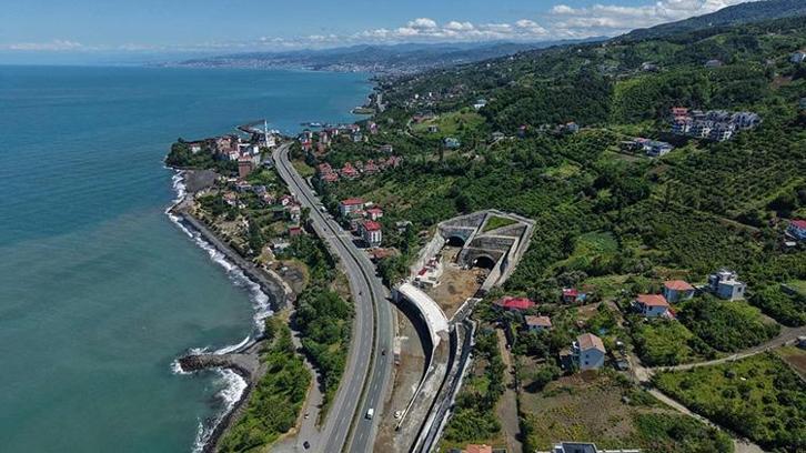 Trabzon'da Sahil Yolu'nda ulaşımı rahatlatacak iki büyük proje! Çalışmalar aralıksız sürüyor: Trafik yükünü hafifletecek!