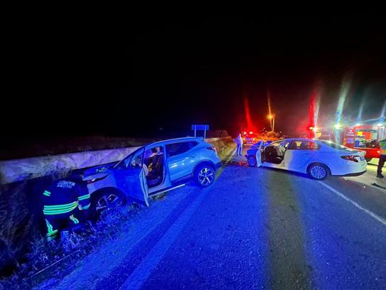 Edirne'de 2 otomobil çarpıştı; 5 yaralı