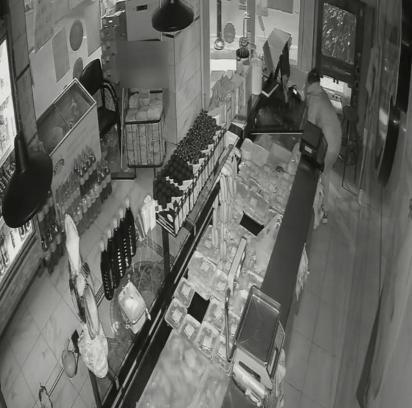 İş yerinden hırsızlık kamerada