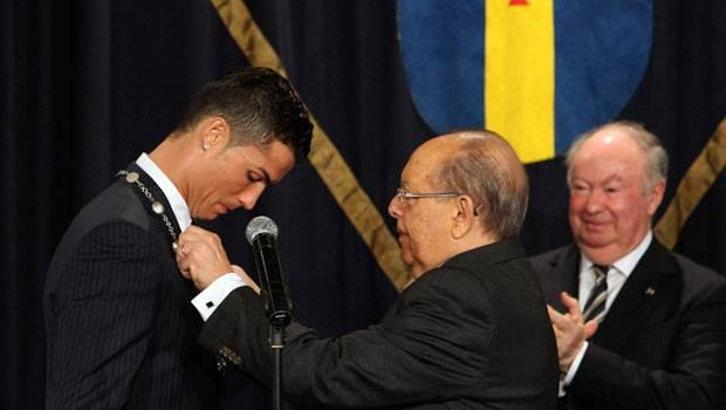 Ronaldo ödülleri topluyor