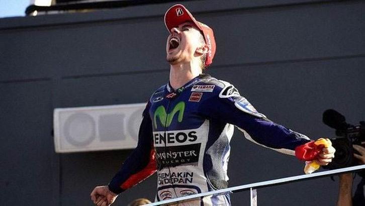 Jorge Lorenzo mutlu sona ulaştı
