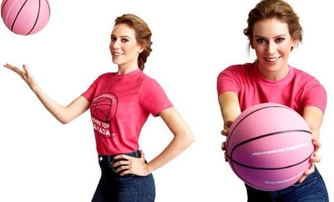 Hava atışı Sinem Kobal’dan