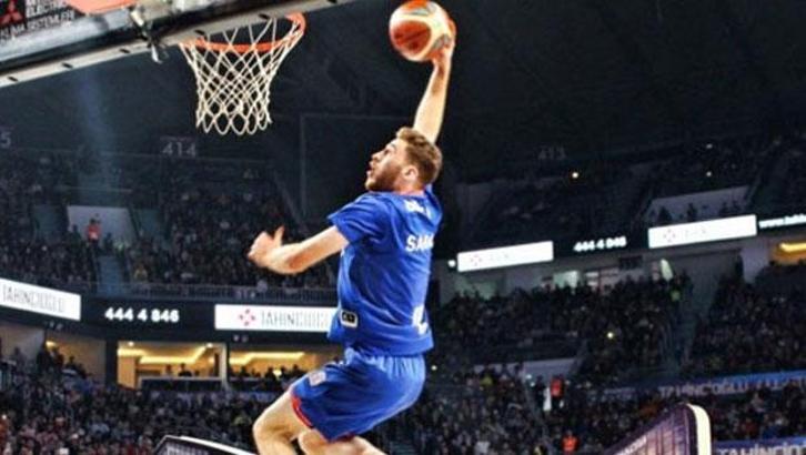 All-Star'ın smaç şampiyonu Onuralp Bitim