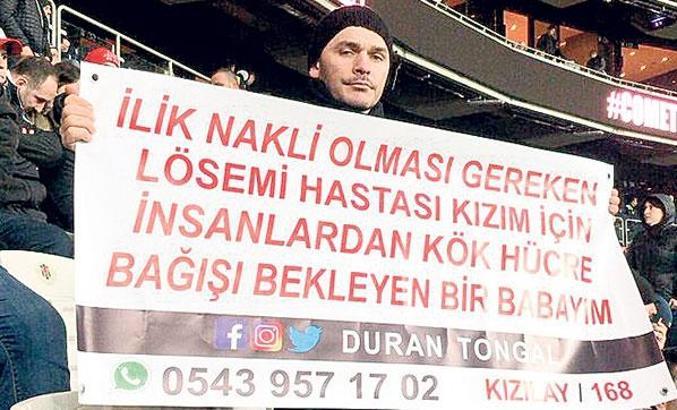 Maçta pankart açıp kızına ilik istedi