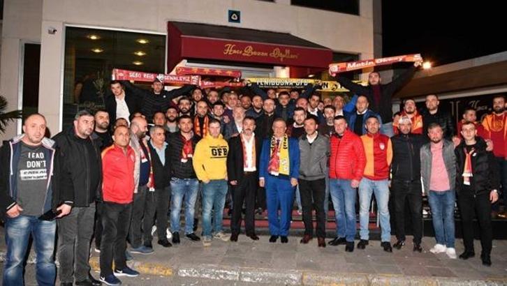 Derbi öncesi iki takım taraftarları buluştu