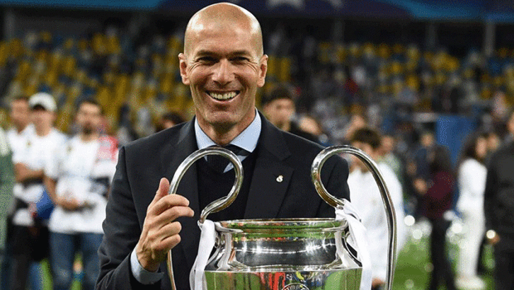 Zinedine Zidane: "Futbolun içinde yer almaya devam edeceğim"