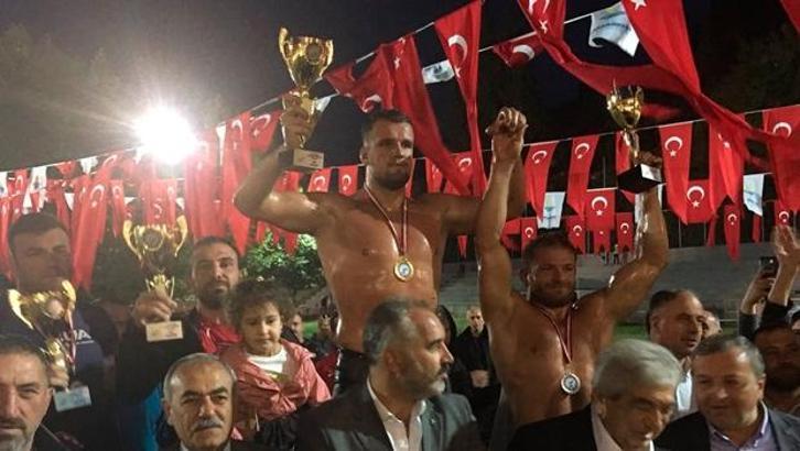 Karamürsel'de Hüseyin Gümüşalan, başpehlivan oldu