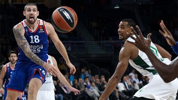 Anadolu Efes ilk yenilgisini aldı
