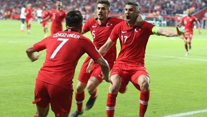 Milli takım tarih yazdı! Türkiye - Fransa: 2-0